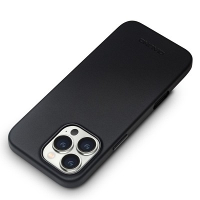Apple iPhone 16 Pro "QIALINO" Slim MagSafe must ümbris – taga | Priedai.lt