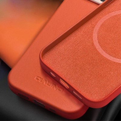 Apple iPhone 14 "QIALINO" Slim MagSafe pruun ümbris – taga | Priedai.lt