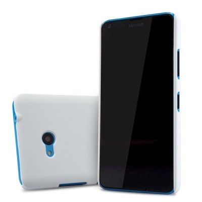 Microsoft Lumia 640 Nillkin Frosted Shield baltas plastikinis dėklas + apsauginė ekrano plėvelė / Priedai.lt