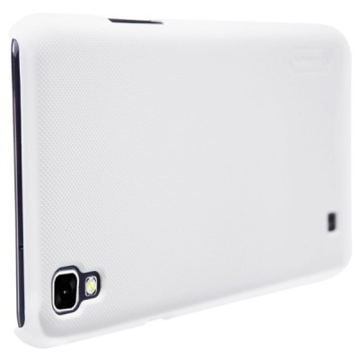 LG X Power (K220DS) Nillkin Frosted Shield baltas plastikinis dėklas + apsauginė ekrano plėvelė / Priedai.lt