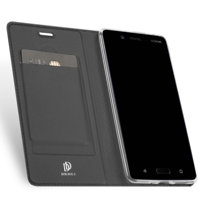 „Dux Ducis“ Skin serijos Nokia 8 juodas odinis atverčiamas dėklas / Priedai.lt