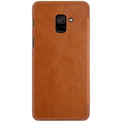 Prabangus „Nillkin“ Qin serijos rudas odinis atverčiamas Samsung Galaxy A8 2018 (A530F) dėklas / Priedai.lt