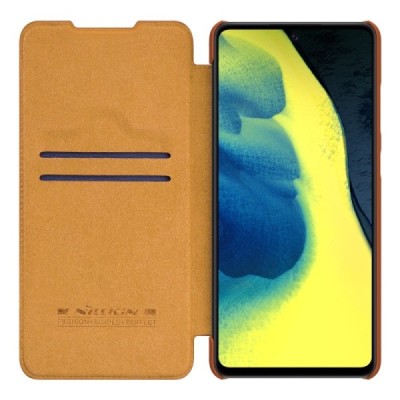 Prabangus „Nillkin“ Qin serijos rudas odinis atverčiamas Samsung Galaxy A72 5G (A726B) dėklas | Priedai.lt