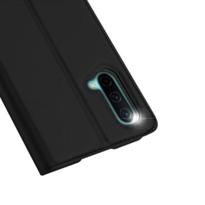 „Dux Ducis“ Skin serijos OnePlus Nord CE juodas odinis atverčiamas dėklas | Priedai.lt