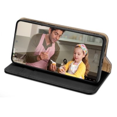 „Dux Ducis“ Hivo serijos Samsung Galaxy S22+ 5G (SM-S906X) juodas odinis atverčiamas dėklas | Priedai.lt