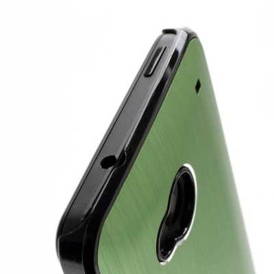 Šlifuoto metalo HTC One M7 žalias dėklas (Dėkliukas) / Priedai.lt